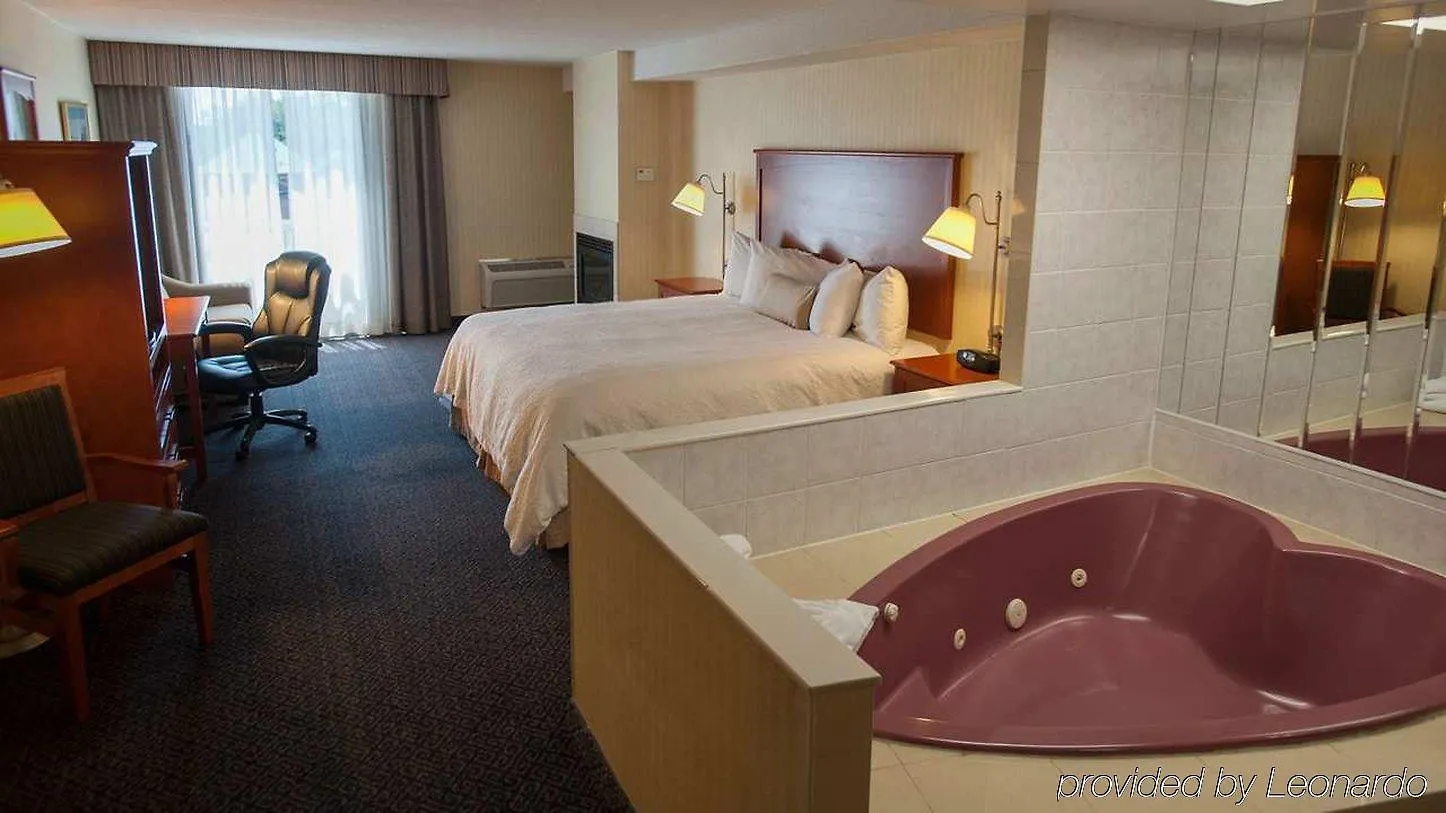 Towneplace Suites By Marriott Niagara Falls Canada Hotel